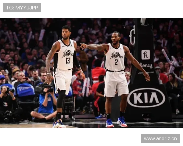 快船险胜灰熊 伦纳德28分引领三配角爆发 快船险胜灰熊 伦纳德28分引领三配角爆发